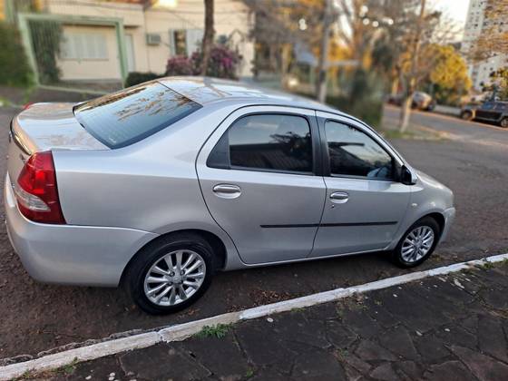 TOYOTA ETIOS 1.5 XLS SEDAN 16V FLEX 4P MANUAL